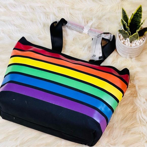 Karl Lagerfeld Xtra Large Black Rainbow Graphic Logo Tote  | NWT - Picture 4 of 7